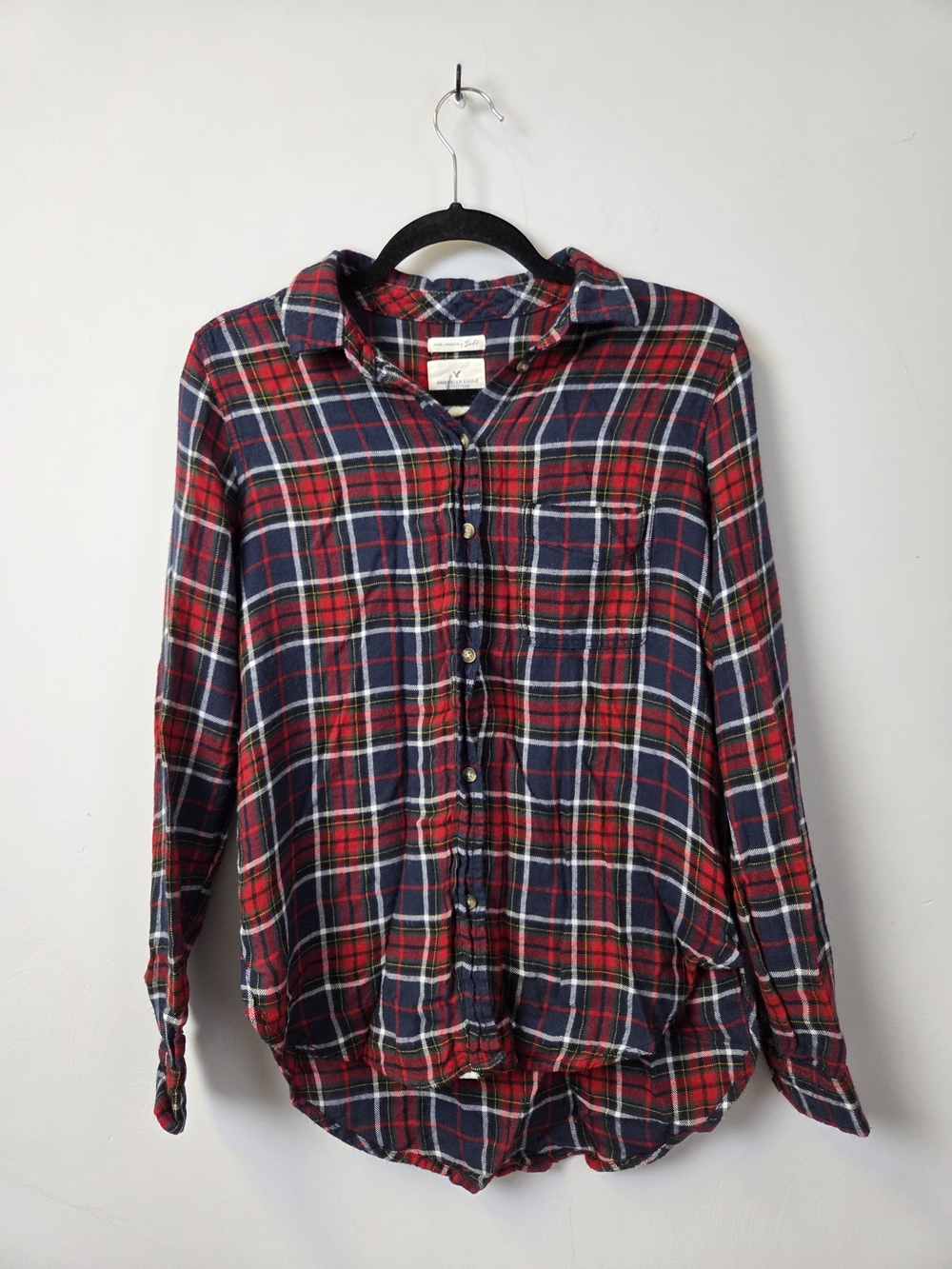 American Eagle Outfitters Navy and Red Plaid Button-Down Shirt
